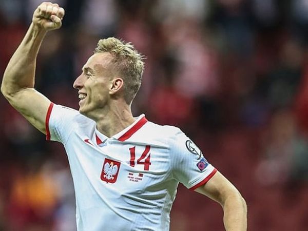 Beşiktaş gol yolları için transferde gözüne Polonyalı Adam Buksa'yı kestirdi!
