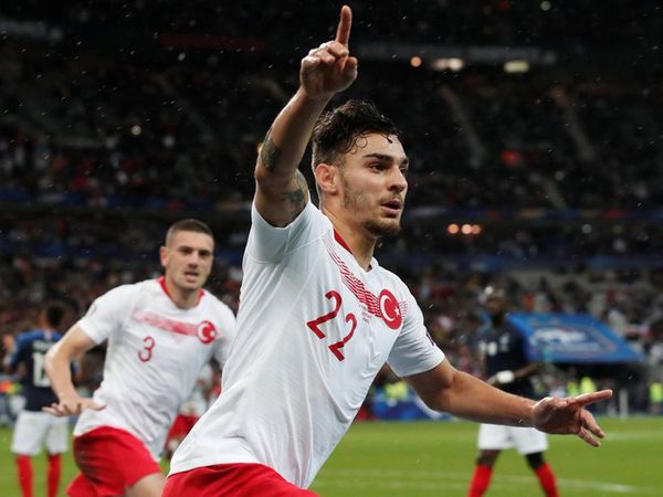 Beşiktaş, Kaan Ayhan Transferinde İmzayı Bekliyor!