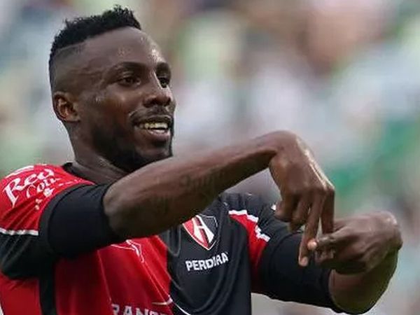 Beşiktaş ve Galatasaray Arasında Transferde Julian Quinones Rekabeti Başladı!