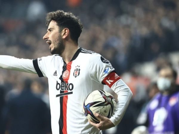 Beşiktaş'a veda eden Oğuzhan Özyakup Feyenoord'a transfer oluyor!