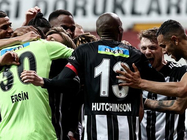 Beşiktaşlı Cyle Larin'e Marsilya Talip Oldu!