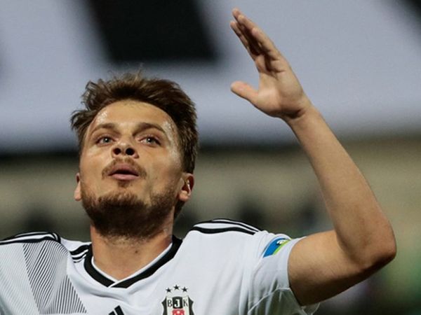 Beşiktaş'ta Adem Ljajic Transfer Tekliflerini Geri Çevirdi!