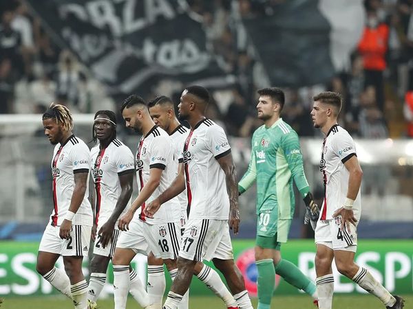 Beşiktaş'ta, Antalyaspor Maçı Öncesi Valentin Rosier Sakatlandı!