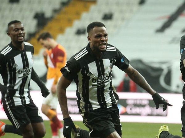 Beşiktaş'ta Cyle Larin Krizi!