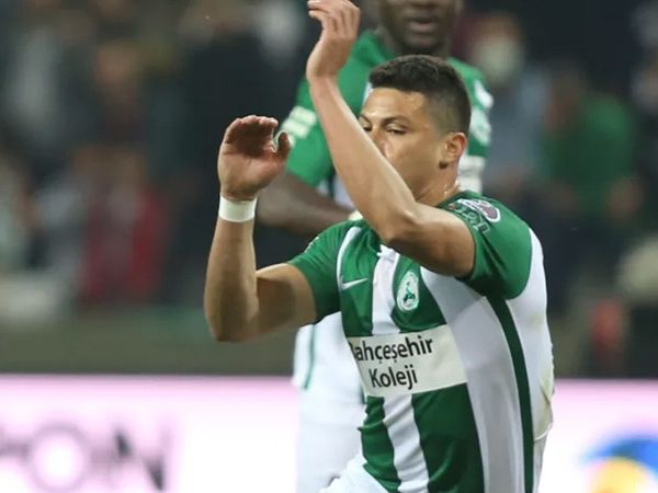 Beşiktaş'ta Rıdvan Yılmaz, merakla beklenen Avrupa'ya transferi hakkında konuştu!