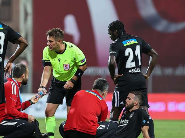 Beşiktaş'ta Yaşanan Sakatlıkların Nedeni Ortaya Çıkmaya Başlıyor!