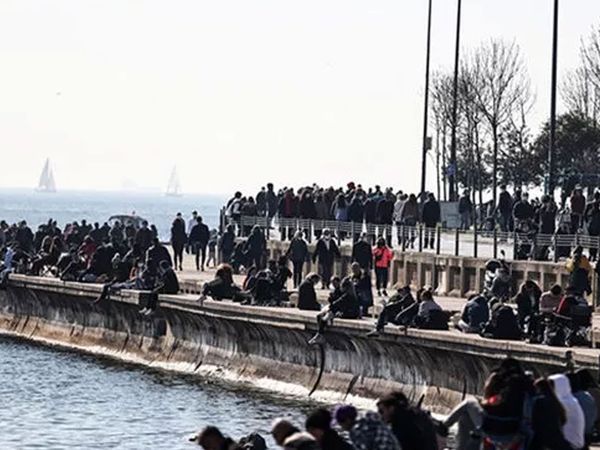 Bilim Kurulu Üyesinden Normalleşme Açıklaması! Pazar Günü Yasağı Kalkıyor mu?