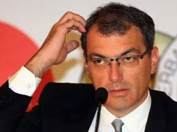 Bir dönem Fenerbahçe'de görev yapan Damien Comolli'nin takımı Toulouse şampiyon oldu!