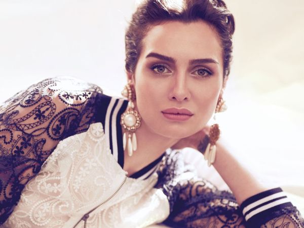 Birce Akalay ile Erdem Hamza Çifti Bodrum'da Görüntülendi