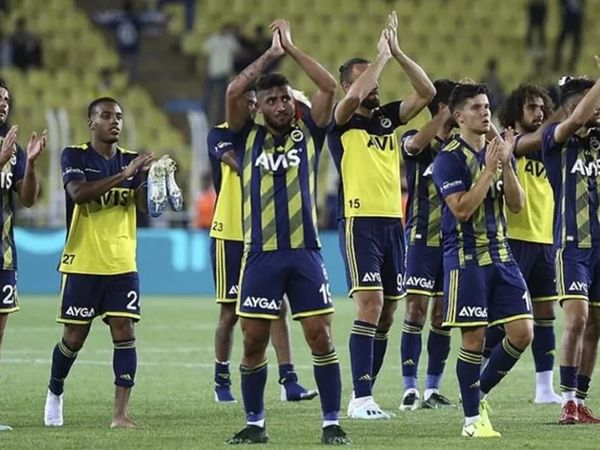 Bonservisi Fenerbahçe'de Olan Allahyar Sayyadmanesh'in Transferi İle İlgili Gelişmeler Yaşanıyor