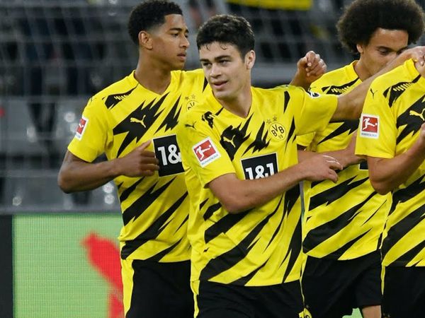 Borussia Dortmund ve Manchester United Yıldızlarını Takas Edecek!
