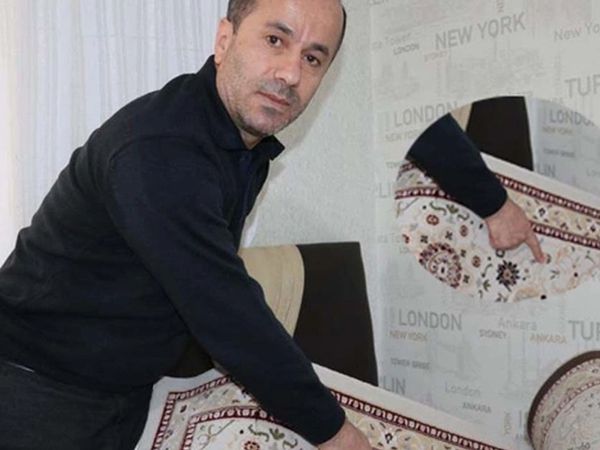 Bu halıyı gören polise başvurdu! Dinimize tepki olarak üretilmiş!