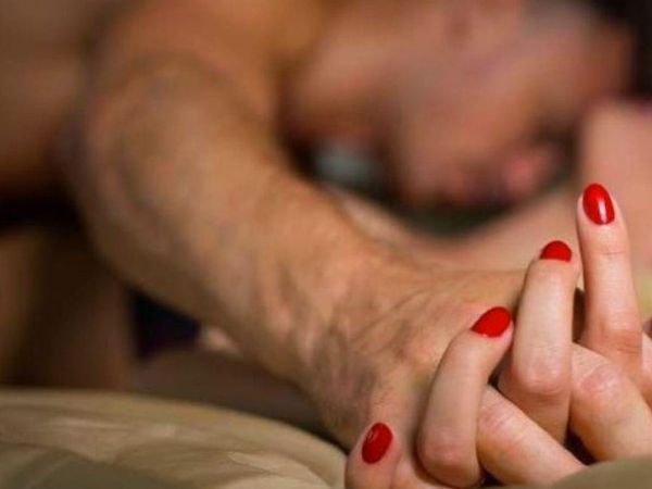 Bu nasıl iş! Toplu düğünde elektrikler kesildi gelinler yanlış kocaya gitti