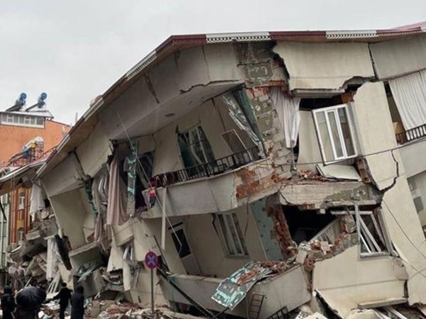Bugün Balıkesir'de şiddetli bir deprem olacak dedi tüm vatandaşları paniğe sürükledi! 