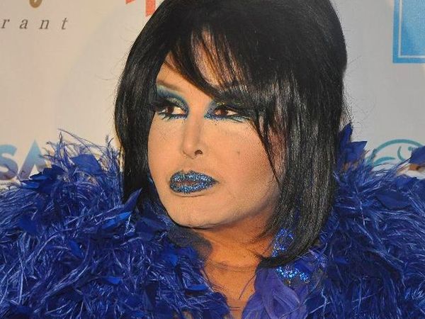 Bülent Ersoy’dan ihanet itirafı: Gözüm döndü ekmek bıçağını alp…