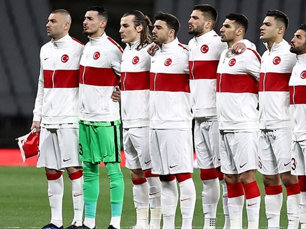 Burak Yılmaz Lille-Reims Mücadelesinde Takımının Asit Yükünü Çekti!