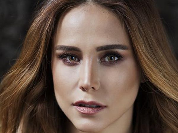 Burçin Terzioğlu’nun Estetiksiz Fotoğrafları Çıktı