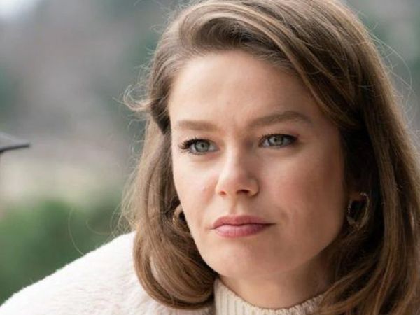 Burcu Biricik'ten hamilelik pozları: Eşiyle göbeklerini yarıştırdı, esprili paylaşımı beğeni topladı!