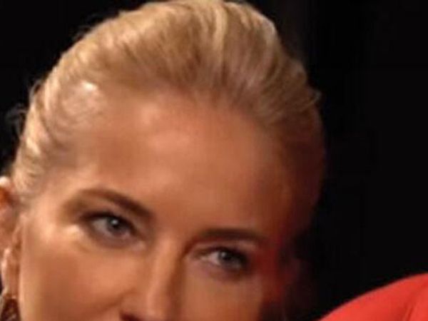 Burcu Esmersoy: Babam beni tuvalette hortumla döverdi