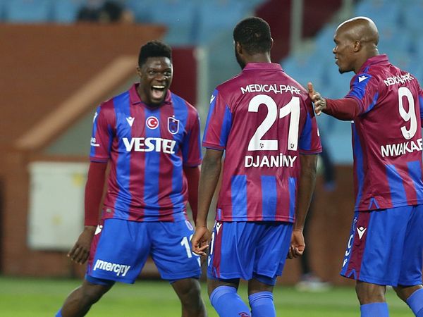 Trabzonsporlu Caleb Ekuban Genoa İle Sözleşme İmzaladı!