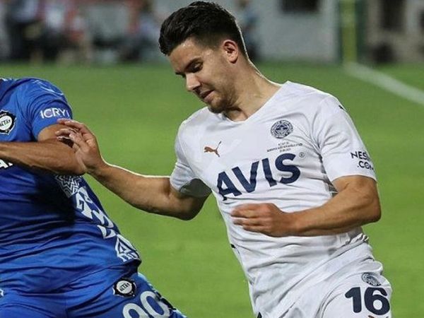 Cebrail Karayel, Galatasaray'a transfer olacağı yönündeki iddialara yanıt verdi