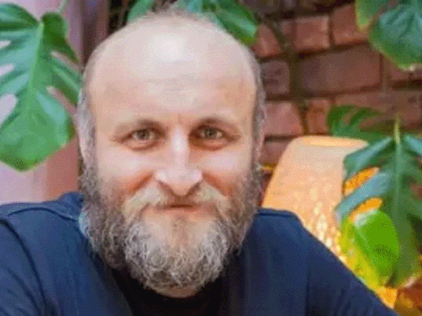 Çetin Altay Kimdir?