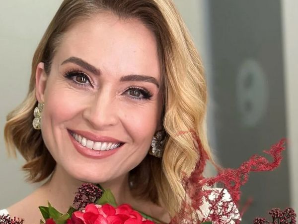 Ceyda Düvenci yeni aşkını ilk defa paylaştı: Seçim gecesini birlikte takip ettiler!