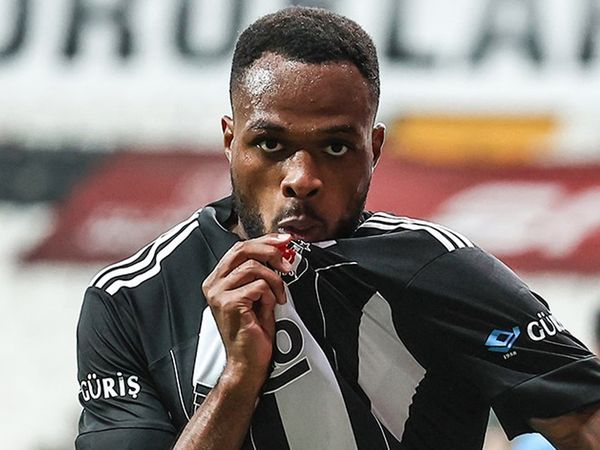 Cyle Larin Kimdir?