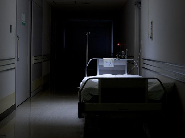 Dünya Hayalet Askeri Konuşuyor! Savaş Zamanından Kalma Hastanede Hayalet Görüldü