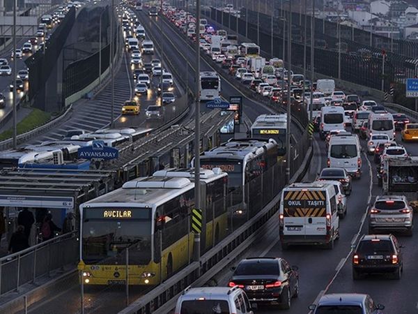 Dünyanın Trafiği En Sıkışık Şehirleri Açıklandı: İstanbul İkinci Oldu!