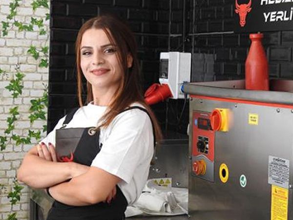 Edirne’de Çıraklık Yapan Kadın Şimdi Kendi Kasap Dükkanını Açtı
