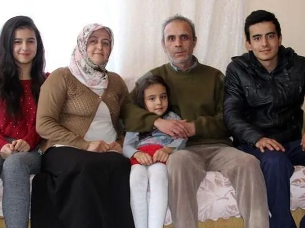 Hatay'da Ehliyetine Yazdırdığı Yazıyı Görenler Çok Şaşırıyor