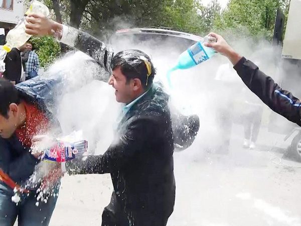 Erzurum'da Düğün Öncesi Yapılan Eğlencede Ağabeye ve Sağdıca Eziyet Ettiler