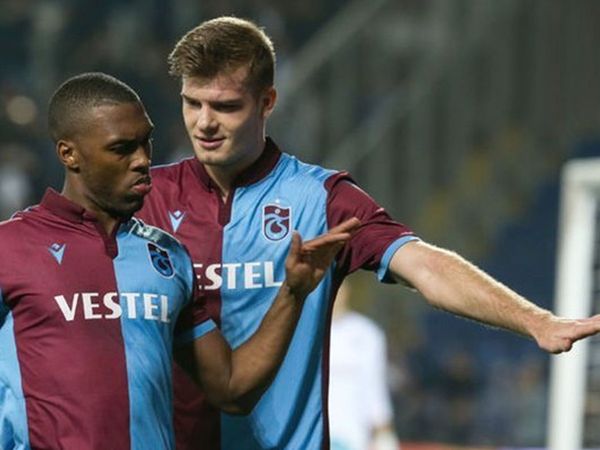 Eski Trabzonsporlu Daniel Sturridge'den Transfer Olduğu Yeni Takımda Dikkat Çeken Hareket!