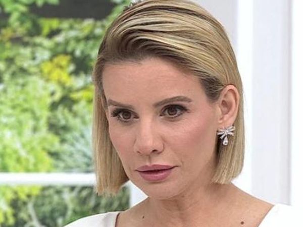 Esra Erol kimdir?