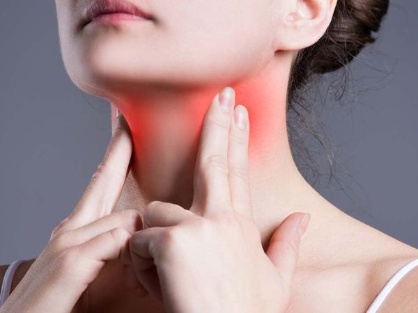 Farenjit nedir, belirtileri nelerdir, neden olur? Farenjit hastalığına iyi gelen 8 doğal çözüm
