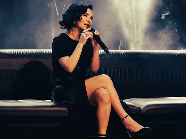 Fatma Turgut'tan konser sahnesinde yılın itirafı geldi: Hem aldattım hem de...