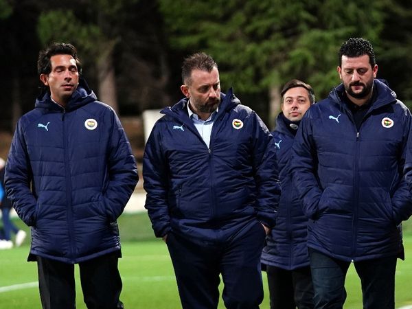 Fenerbahçe Başkanı Ali Koç'tan Samandıra'da Futbolcularla Sert Toplantı!