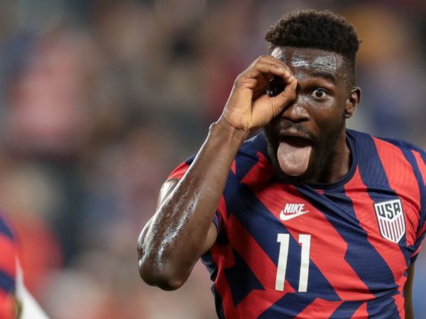 Fenerbahçe Daryl Dike'yi Transfer Etmek İstiyor!