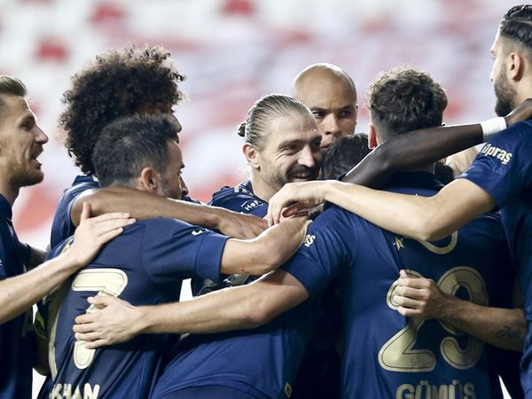 Fenerbahçe Diego Perotti İle Yollarını Ayırıyor!