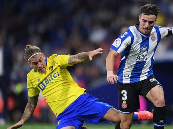 Fenerbahçe, Espanyol formasını terleten Adria Pedrosa'nın transferi için kolları sıvadı!