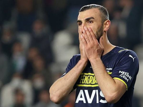 Fenerbahçe Golcü Transferlerinde Büyük Zarara Uğradı!