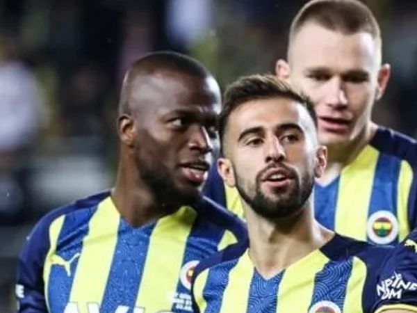 Fenerbahçe İç Transferde Diego Rossi İle Anlaşma Sağladı!