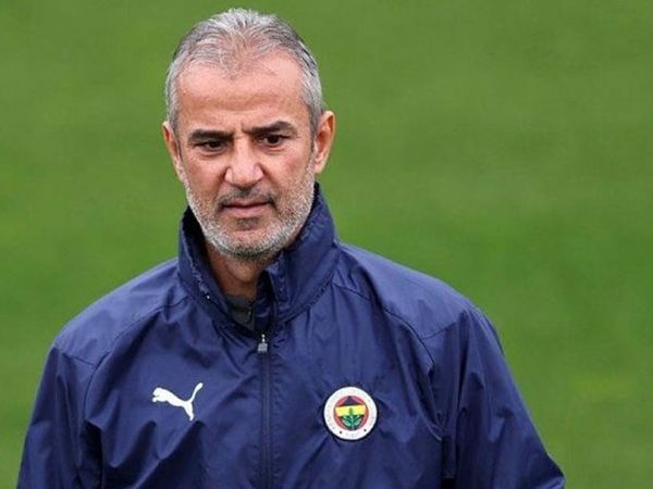 Fenerbahçe ile yolları ayrılan Teknik Direktör İsmail Kartal'ı, Süper Lig ekiplerinden Kayserispor takımın başına getirmek istiyor!