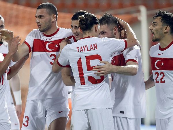Fenerbahçe Kaan Ayhan Transferini Bitiriyor!