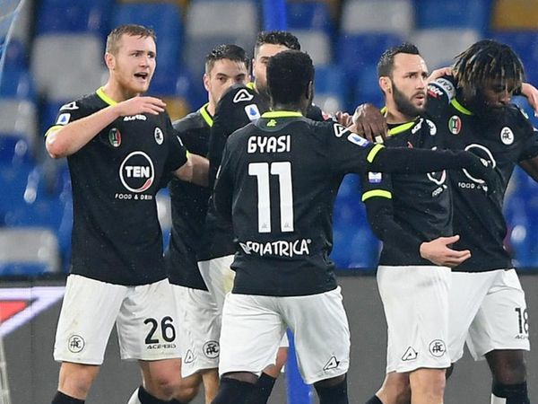 Fenerbahçe M'Bala Nzola'yı Transfer Etmek İstiyor!