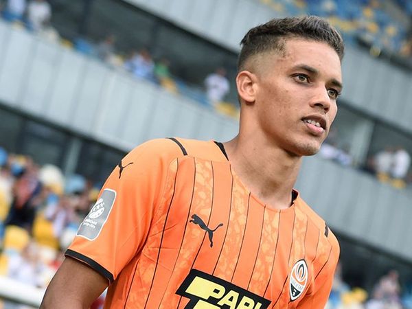 Fenerbahçe Pedrinho'nun transferi için harekete geçti!