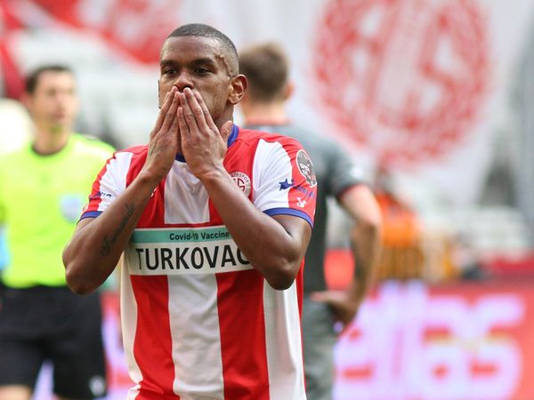 Fenerbahçe, Süper Lig ekiplerinden Antalyaspor'dan Fernando Martins'i transferde gündemine aldı!
