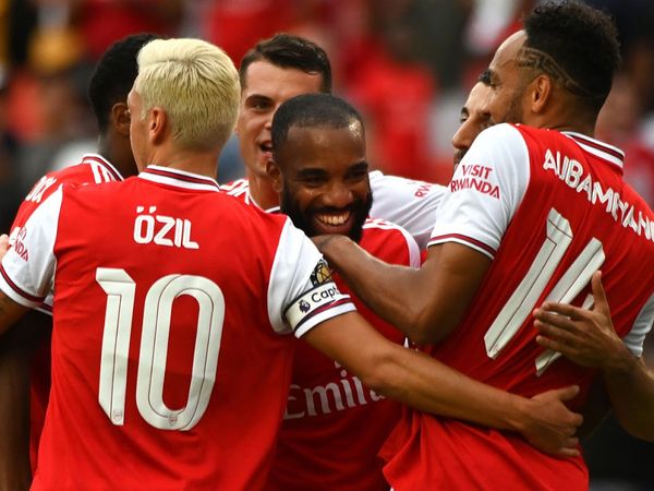 Fenerbahçe Transferde Arsenal'den Pierre-Emerick Aubameyang'ı Gözüne Kestirdi!