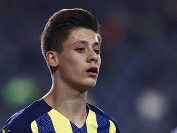 Fenerbahçe'de genç futbolcu Arda Güler'e yeni sözleşme teklif edildi!